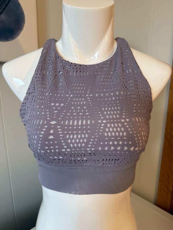 ALO Yoga Other - Alo Yoga Laser Cut Sports Bra — Size Small — Lavender Grey — Medium Support